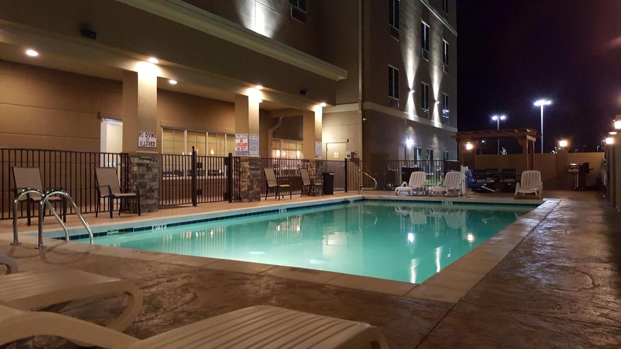 Mainstay Suites Midland Exterior foto